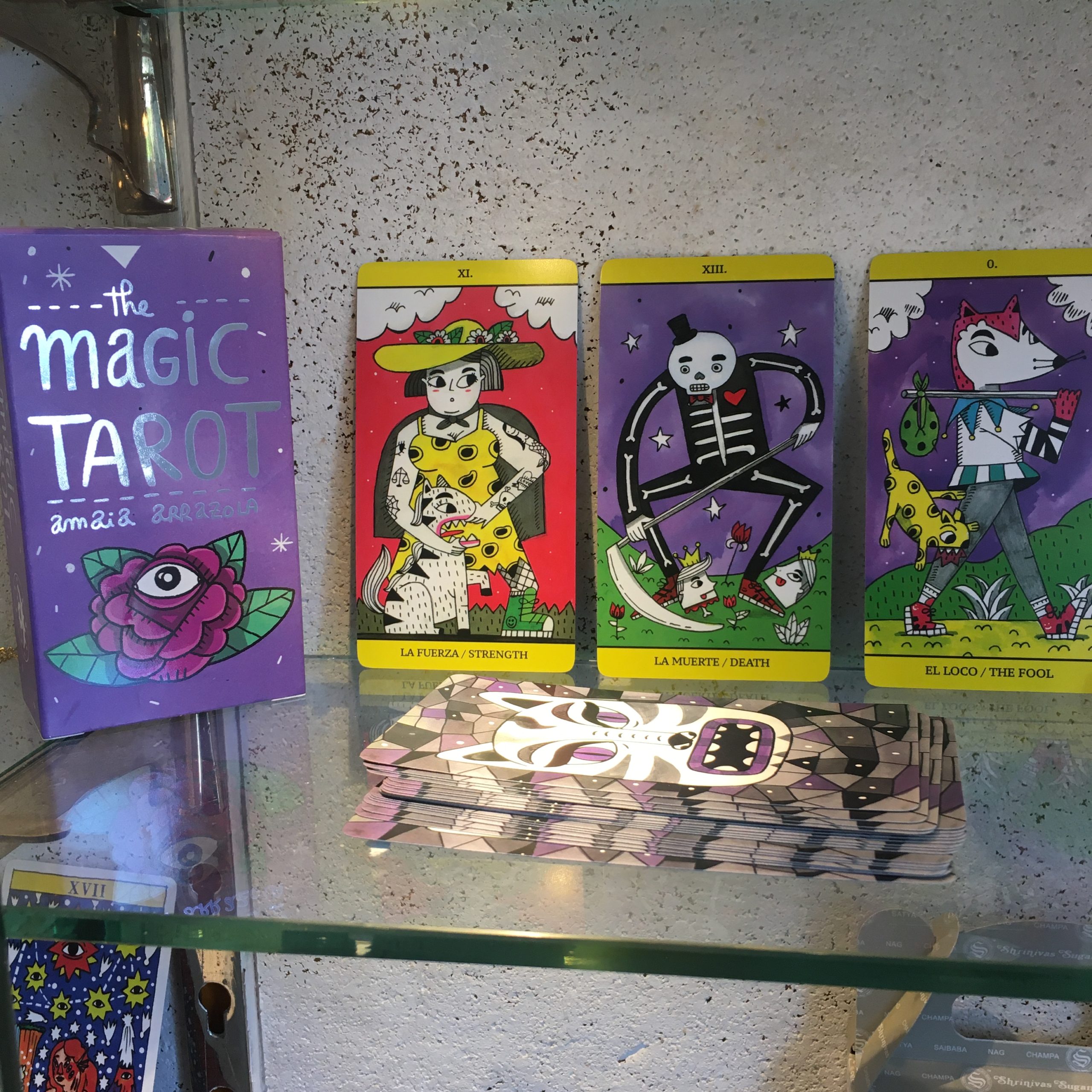 The Magic Tarot Amaya Arrazola Violet Chat Happy Sisyphe Boutique Lyon